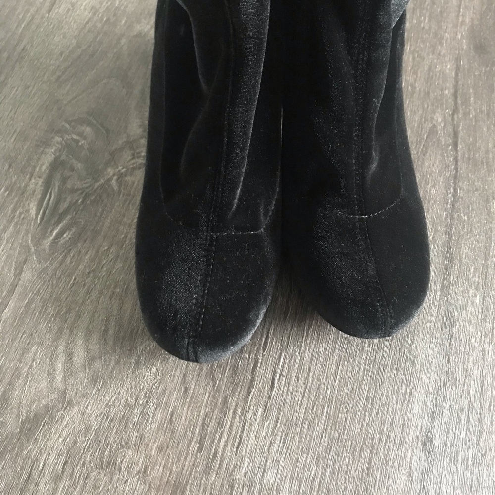 (EUC) Black Velvet Sock Style  heeled boots (7.5) - Picture 3 of 8